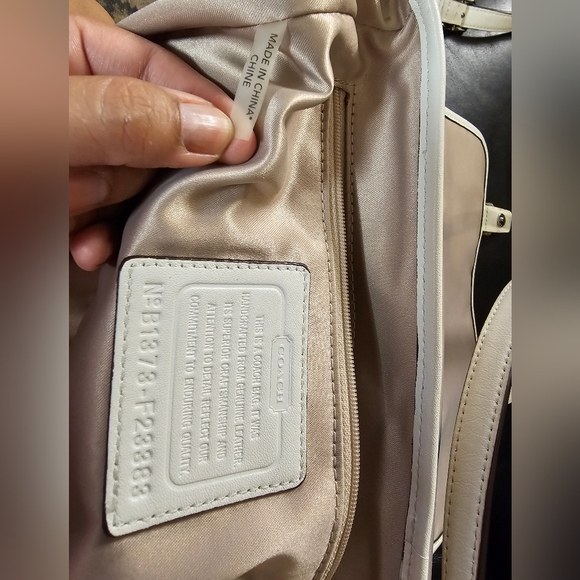 Coach Park Colorblock Crossbody Flap Bag F23383 EUC - Picture 13 of 14